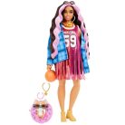 Barbie Extravagáns baba csivavával - Kockás kék kabátban