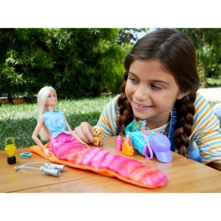 Barbie Kempingező Tesók - Malibu baba hálózsákkal