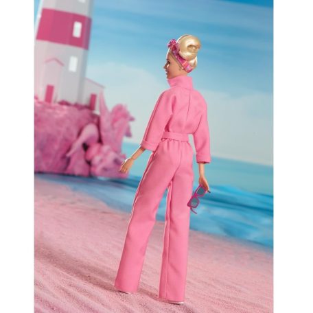 Barbie: The Movie - Barbie rózsaszín nadrágkosztümben