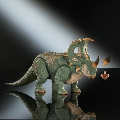 Jurassic World - Hammond Collection - Sinoceratops figura (gyűjtői kiadás)