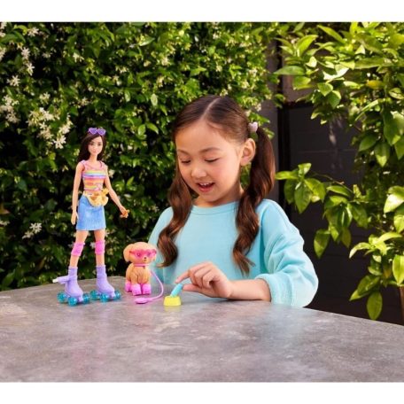 Barbie kutyasétáltó görkoris szett - Barna hajú baba