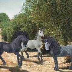   Schleich Horse Club 13924 Pura Raza Espanola csikó játékfigura