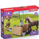 Schleich Horse Club 42438 Mosóhely, Emily és Luna