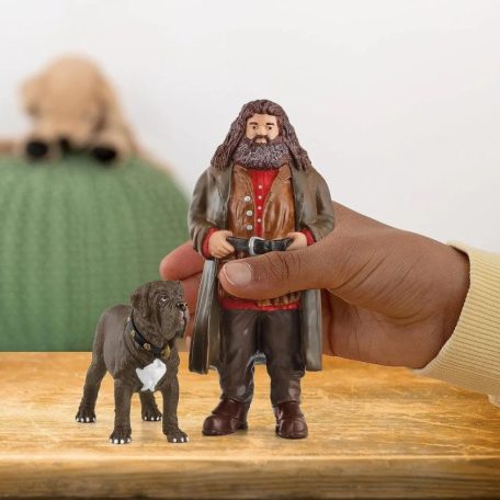 Schleich 42638 Harry Potter - Hagrid és Agyar